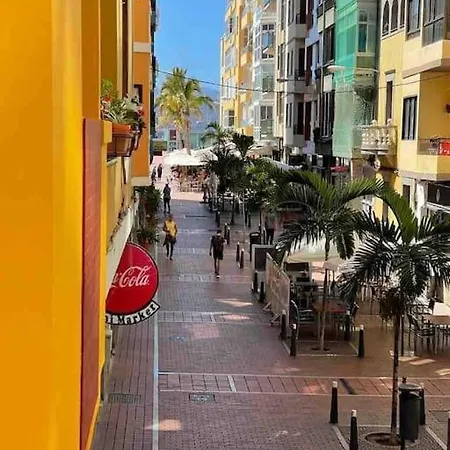 New Big Flat With Balcony 50mts Away From Parking Optional Apartment *