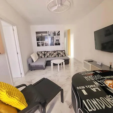 New Big Flat With Balcony 50mts Away From Parking Optional Apartment Las Palmas de Gran Canaria