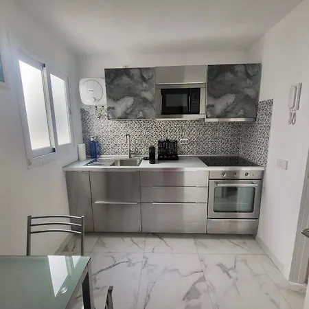 New Big Flat With Balcony 50mts Away From Parking Optional Apartment Las Palmas de Gran Canaria