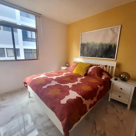 New Big Flat With Balcony 50mts Away From Parking Optional Apartment *